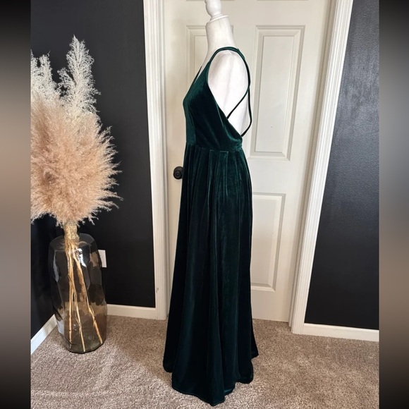 NWT Lucy Paris Emerald Green Velvet Maxi Dress size Small - Picture 5 of 12
